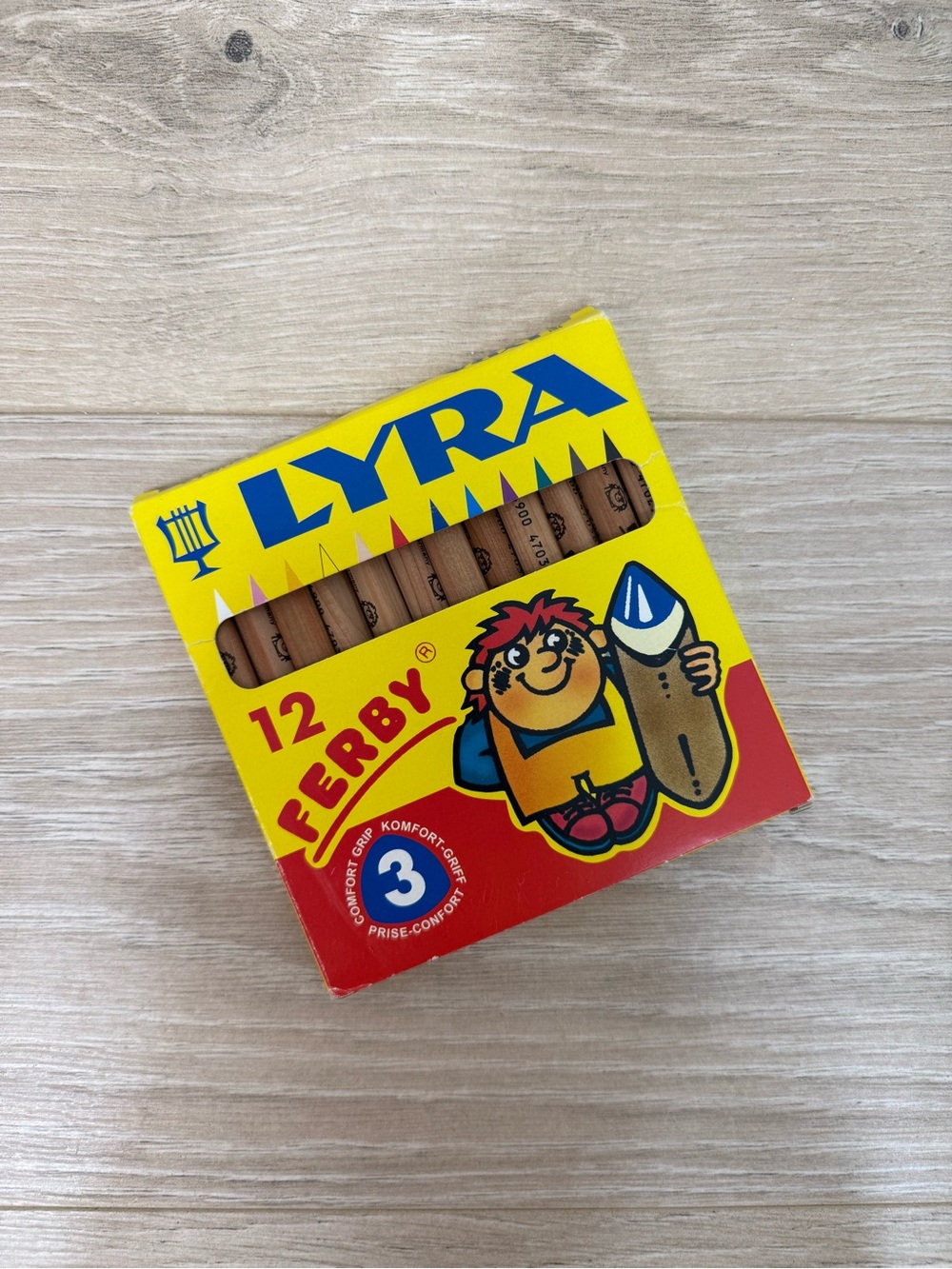 Lyra Ferby Comfort Grip Colored Pencils